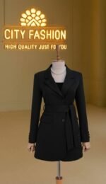 ⁦بليزر طويل زراير علي الحزام⁩ - الصورة ⁦2⁩