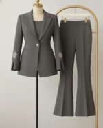 بدلة ورده على الكم