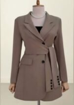 ⁦بليزر زراير على الحزام⁩ - الصورة ⁦4⁩