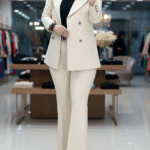 بدلة بليزر وبنطلون